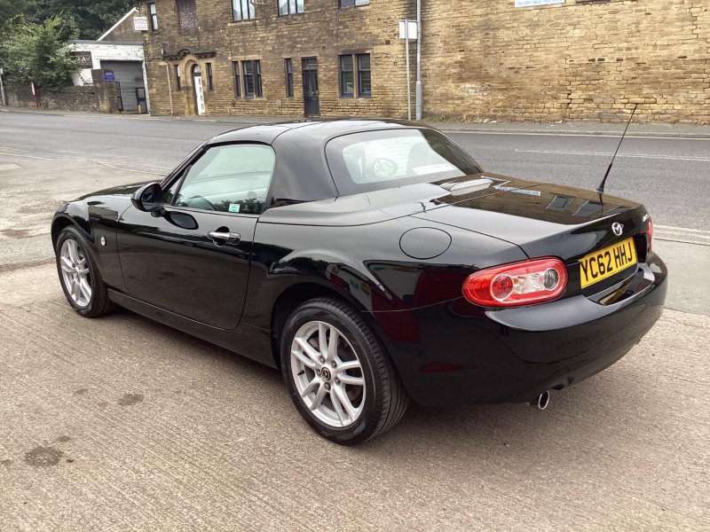 MAZDA MX-5