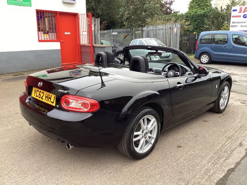 MAZDA MX-5