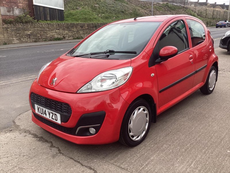 PEUGEOT 107