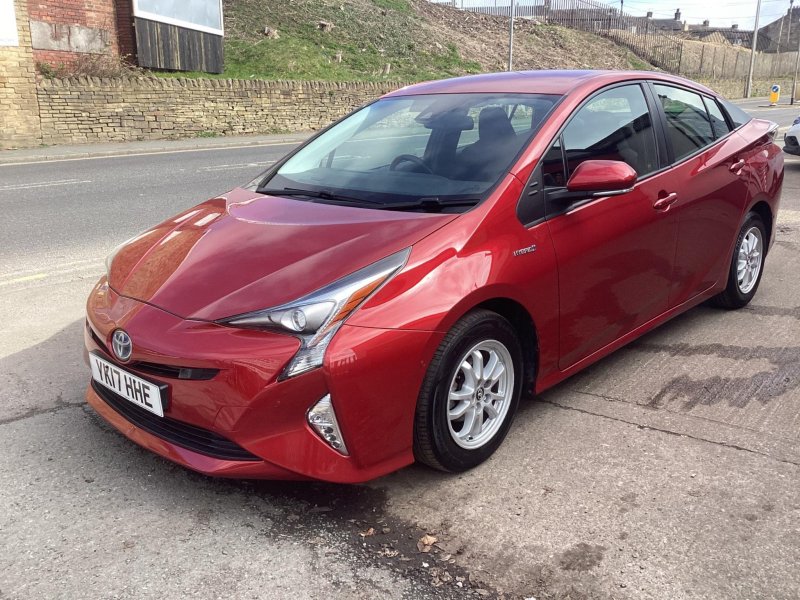 TOYOTA PRIUS