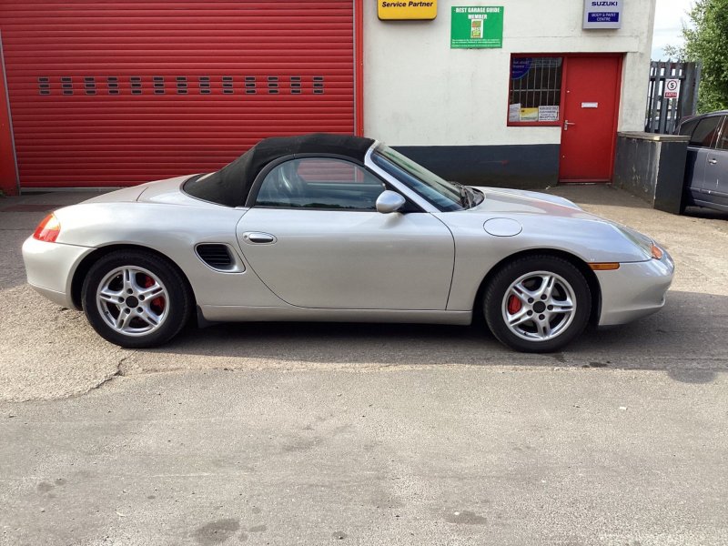 PORSCHE BOXSTER