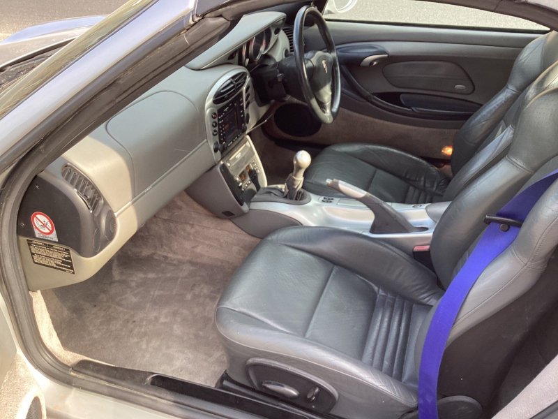 PORSCHE BOXSTER