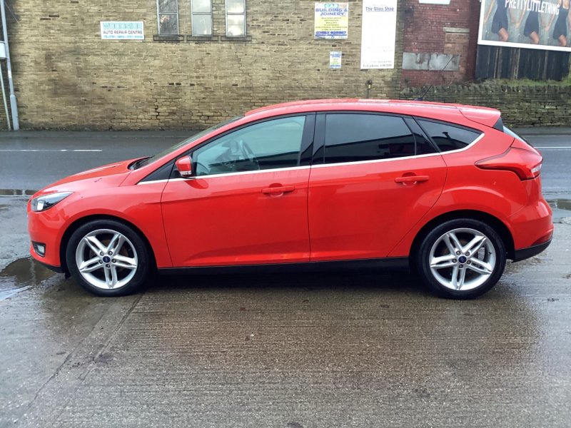 FORD FOCUS
