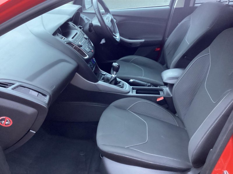 FORD FOCUS