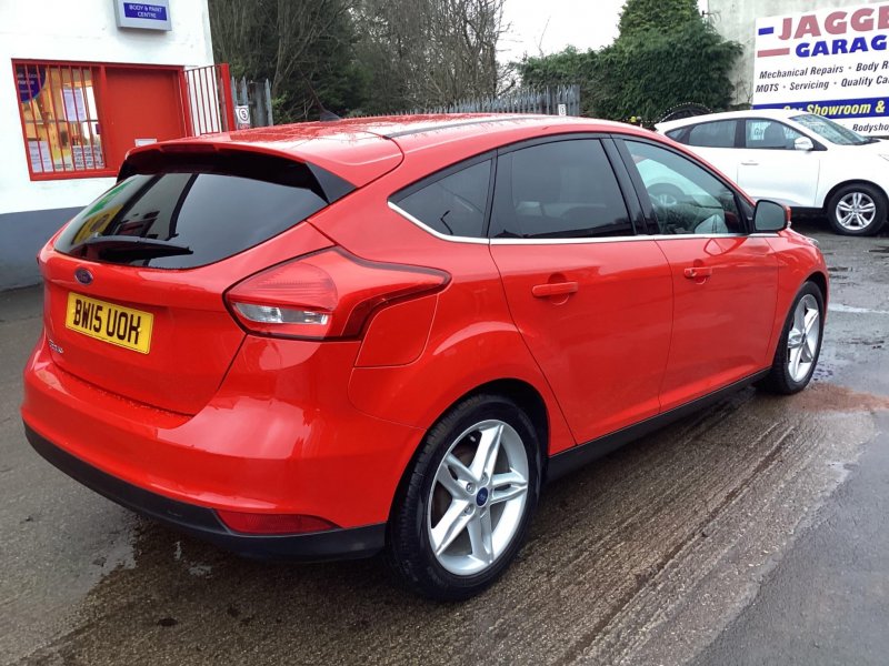 FORD FOCUS