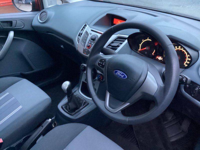 FORD FIESTA