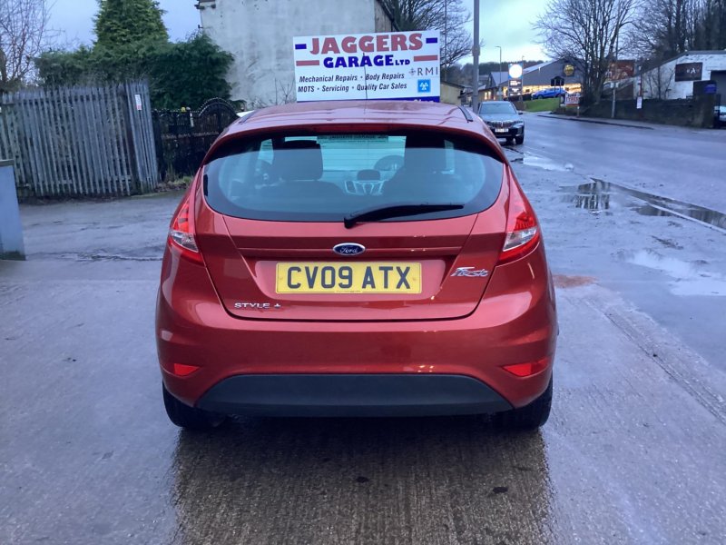 FORD FIESTA