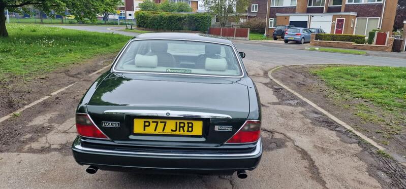 JAGUAR XJ