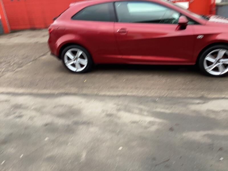 SEAT IBIZA