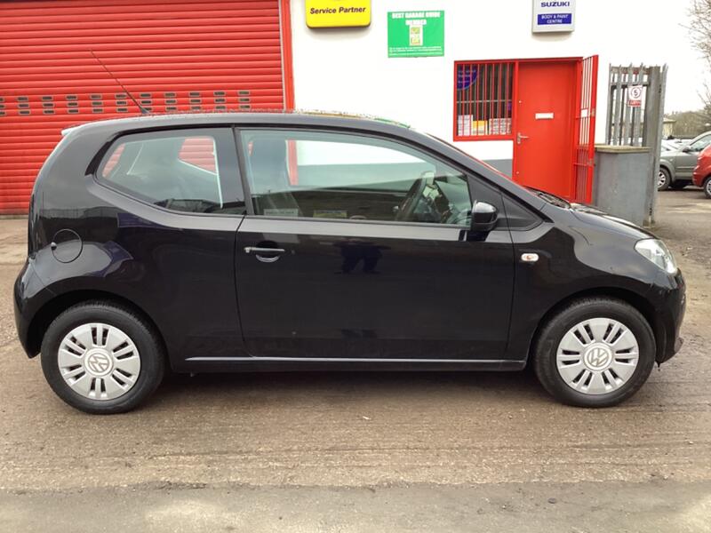 VOLKSWAGEN UP