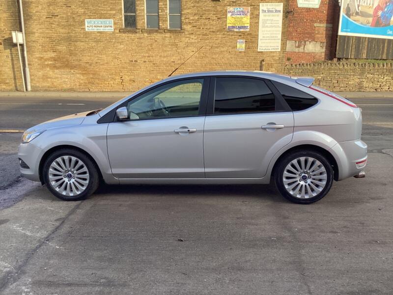 FORD FOCUS